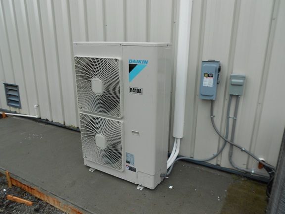 Daikin AC Service in Dubai